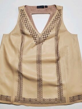 Carlisle Collection Beige Leather Sleeveless Blouse W/ Laser Cut  Women Size 6